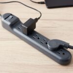 Onn 2.5ft 6 Outlet Surge Protector - 500J, Switch - Image 4