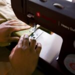 Singer Heavy Duty Sewing Machine 32-Stitch 1100SPM Metal Frame - Image 2