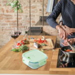 Square Glass Food Storage Container 800ml - Stackable Leakproof - Image 3