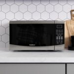 West Bend 0.9 Cu Ft Microwave - 900W, 10 Power Levels, Defrost - Image 8